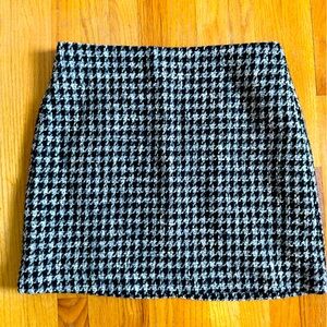 Houndstooth mini skirt